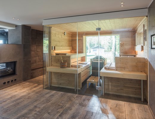 KLAFS PREMIUM sauna with glass front