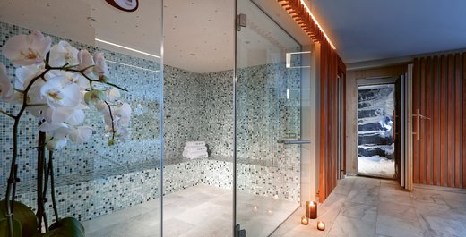 KLAFS hotel reference pool © Hard Rock Hotel Tenerife Rainer Taepper, Architectural Photography
