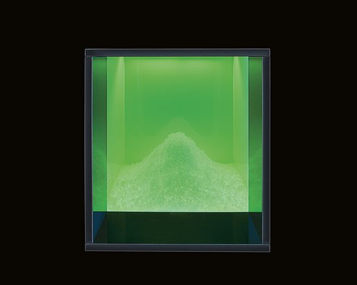 KLAFS POLARIS ice fountain, lighting in green