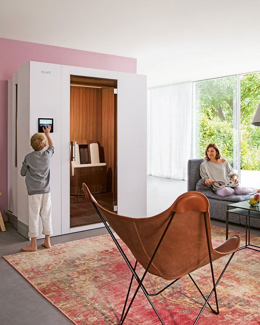 Infrared cabin: small and comfortable